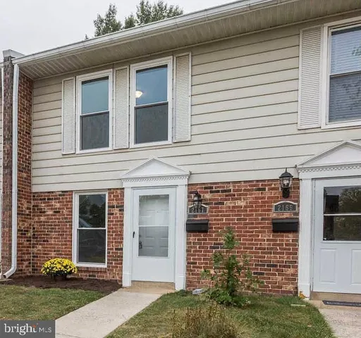$360,000 | 2167 Ferguson Place, Herndon, VA 20170