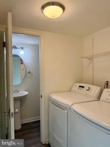 $360,000 | 2167 Ferguson Place, Herndon, VA 20170