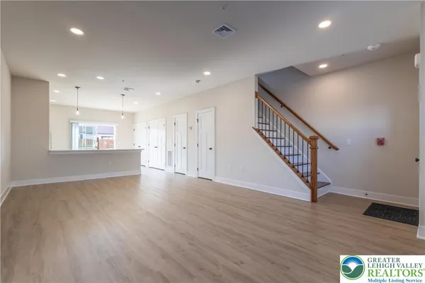 $2,500 | 1411 Greenview Drive, Unit 12, Bethlehem, PA 18018