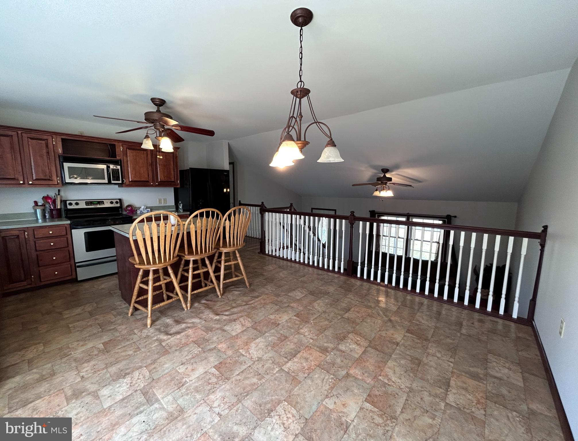 945 Plunkert Road Littlestown, PA 17340 - Photo 6 of 25 Kitchen
