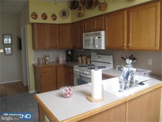 56 Country Road Perkasie, PA 18944 - Photo 4 of 12 Gallery Image 4