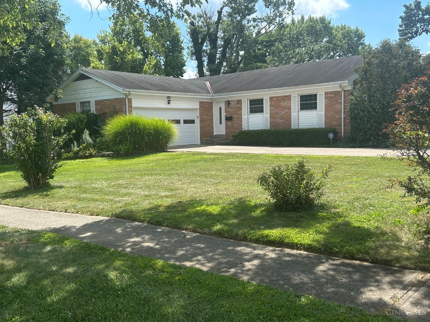 602 Waycross Road Forest Park, OH 45240 - Photo 2 of 29