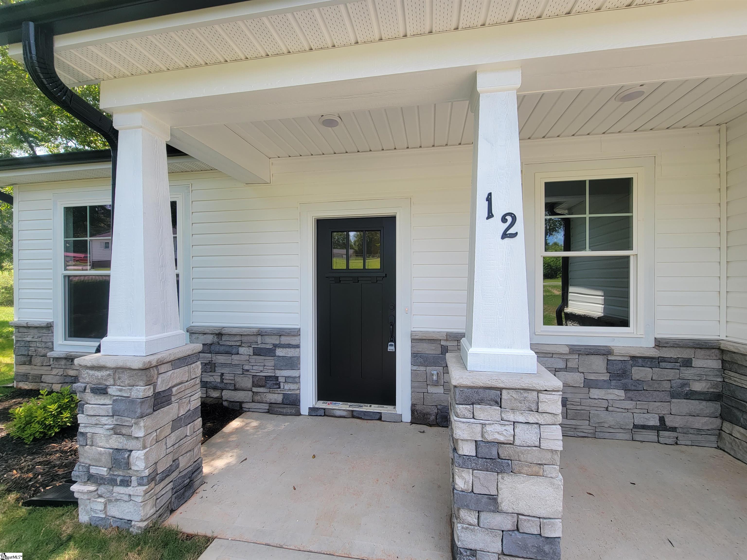 12 Clemson Street Liberty, SC 29657 - Photo 8 of 31 Gallery Image 8