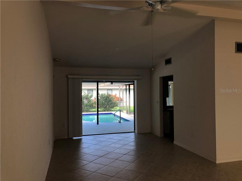 4410 Charing Cross Road Sarasota, FL 34241 - Photo 10 of 21 Gallery Image 10