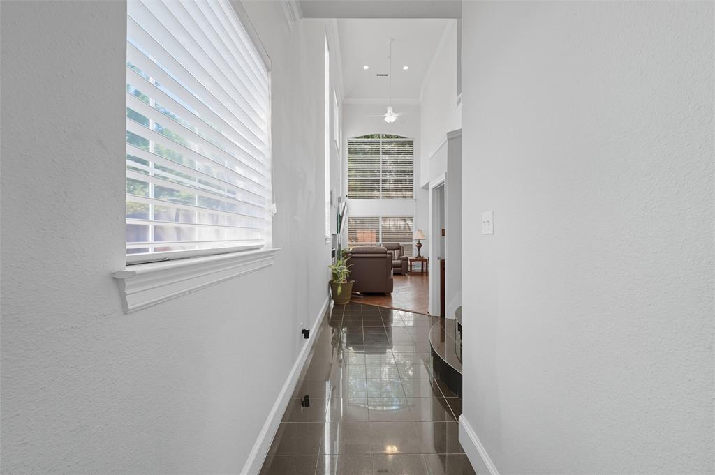 14561 Juliard Way Addison, TX 75001 - Photo 4 of 33