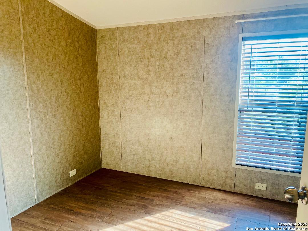 698 Frst Crk Road Devine, TX 78016 - Photo 14 of 18