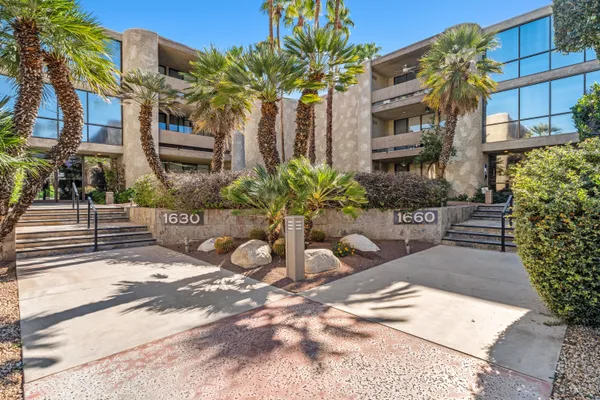 $539,900 | 1630 La Reina Way, Unit 3C, Palm Springs, CA 92264