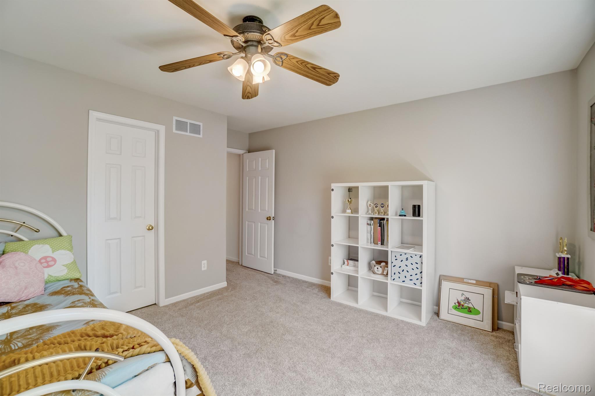 45011 Glengarry Road Canton, MI 48188 - Photo 31 of 41 Gallery Image 31