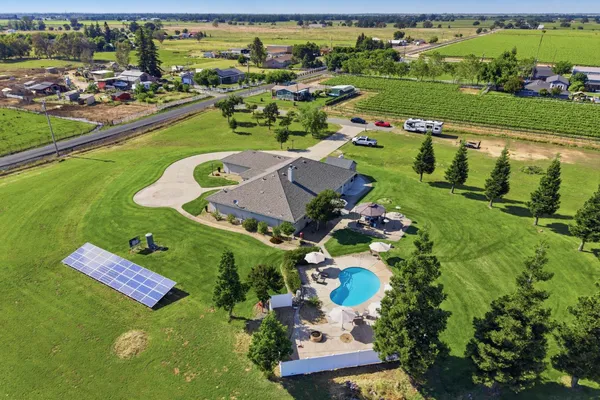 $1,250,000 | 26040 North Jack Tone Road, Acampo, CA 95220
