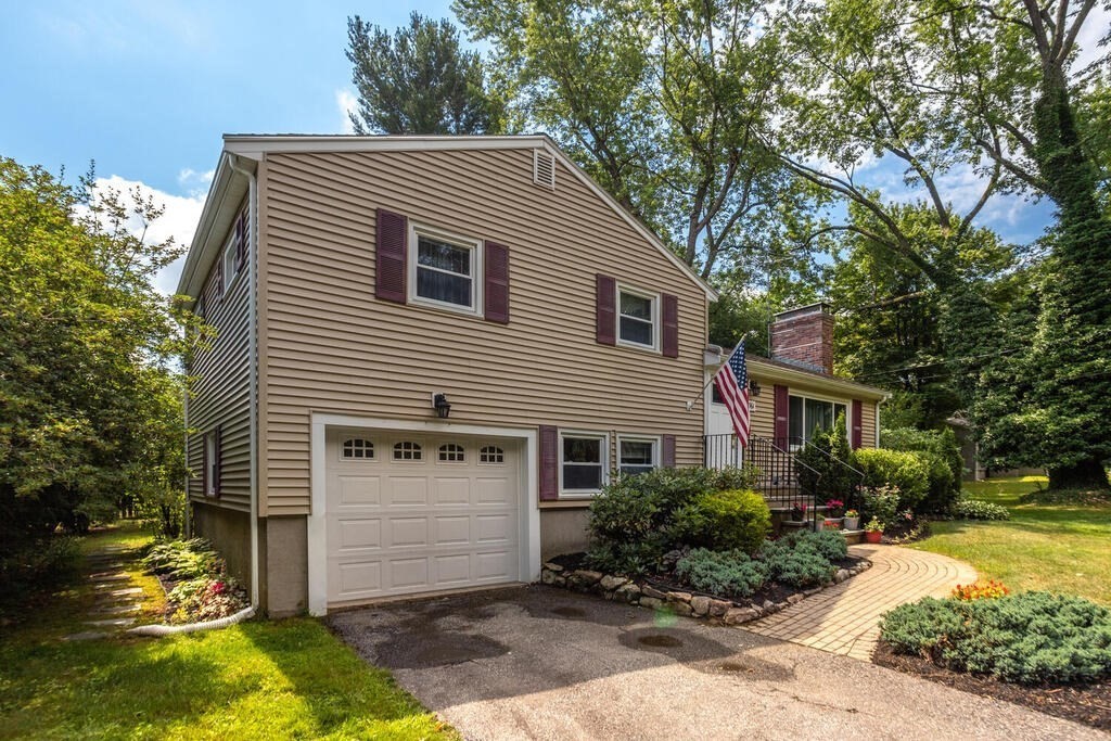361 Stow Road Marlborough, MA 01752 - Photo 2 of 36 Gallery Image 2