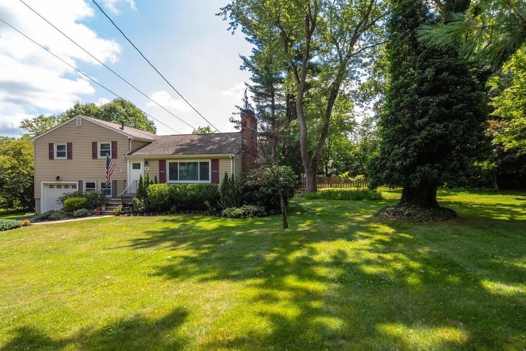 361 Stow Road Marlborough, MA 01752 - Photo 3 of 36 Gallery Image 3