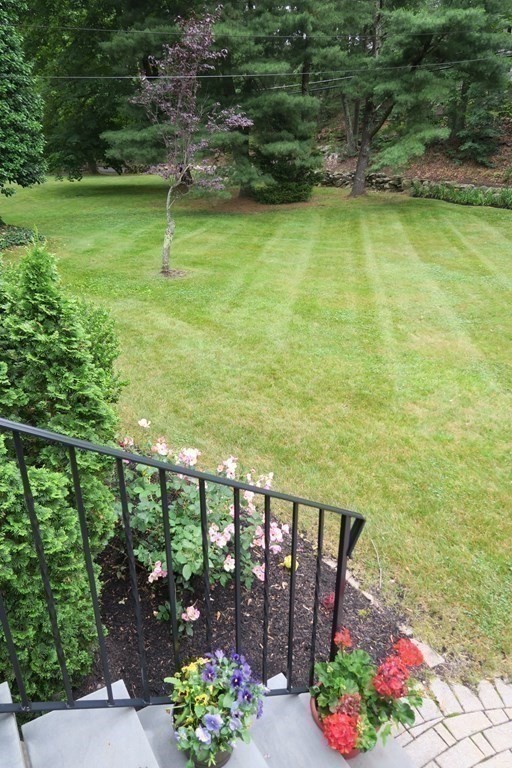 361 Stow Road Marlborough, MA 01752 - Photo 4 of 36 Gallery Image 4