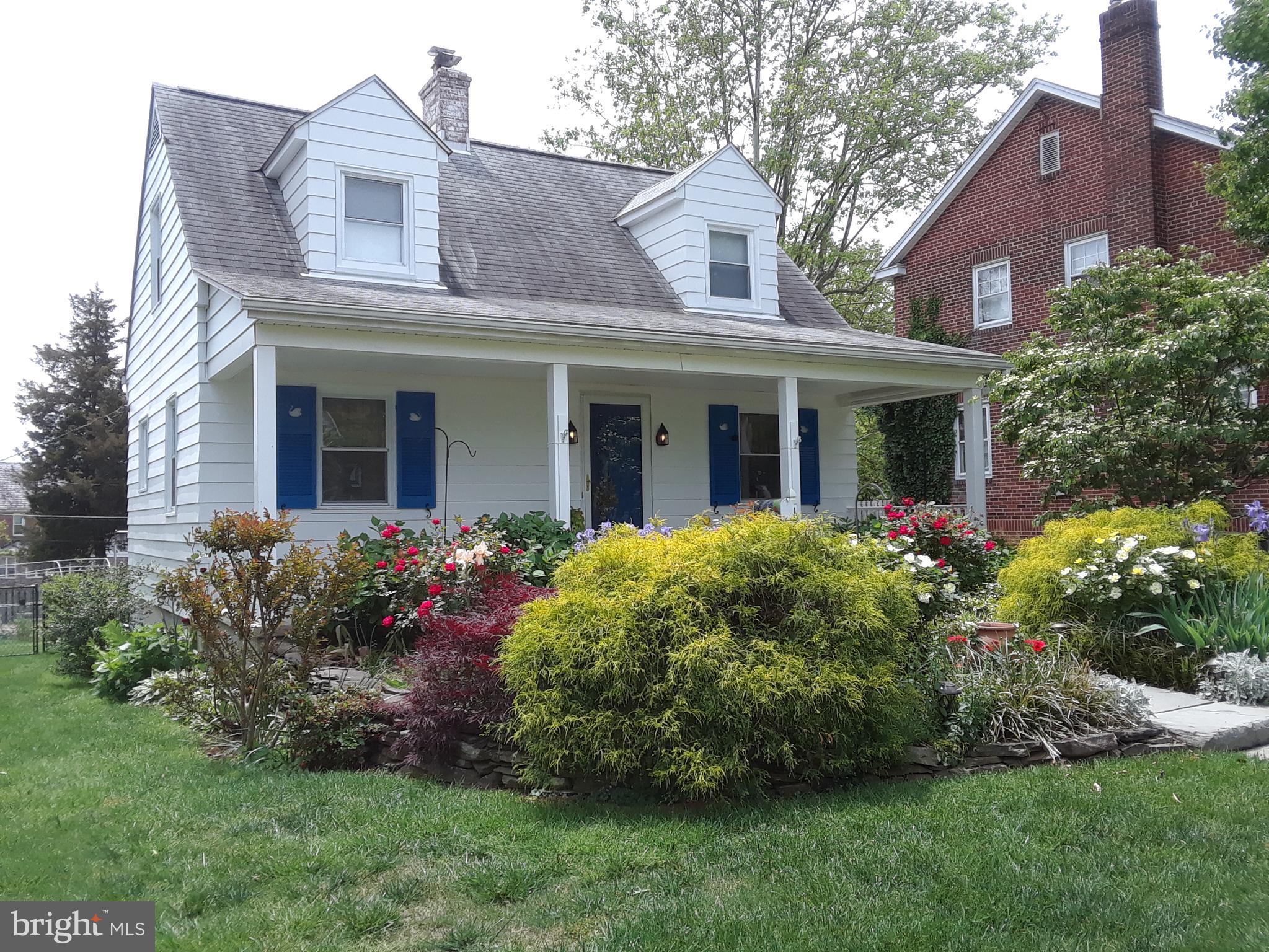 4211 Kensington Road Baltimore, MD 21229 - Photo 1 of 40