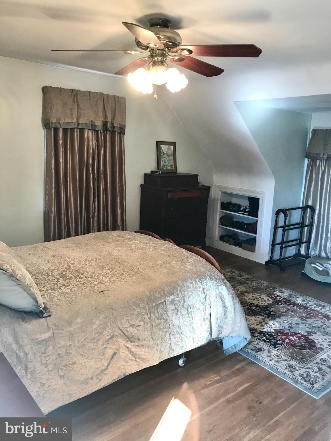 4211 Kensington Road Baltimore, MD 21229 - Photo 12 of 40 Bedroom #1