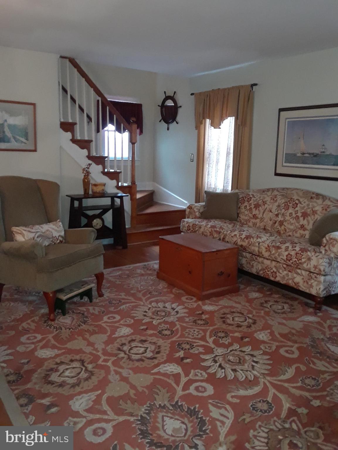 4211 Kensington Road Baltimore, MD 21229 - Photo 9 of 40 living room