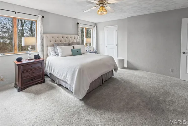 $350,000 | 4608 Vandebrook Drive, Waterloo, IL 62298