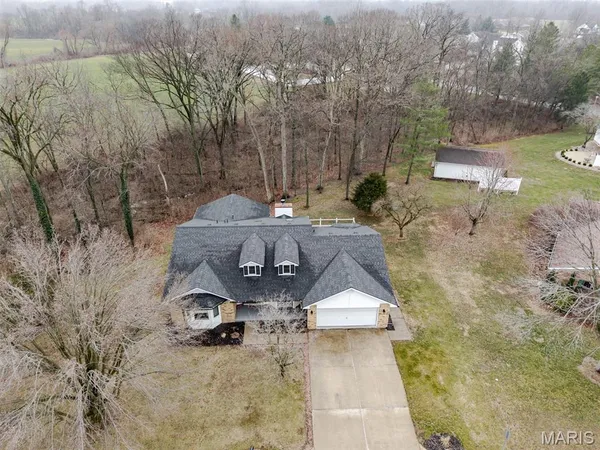 $350,000 | 4608 Vandebrook Drive, Waterloo, IL 62298