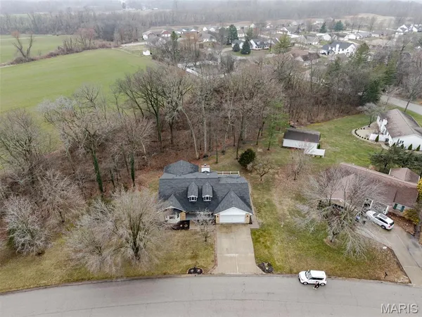 $350,000 | 4608 Vandebrook Drive, Waterloo, IL 62298