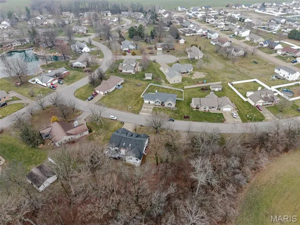 $350,000 | 4608 Vandebrook Drive, Waterloo, IL 62298