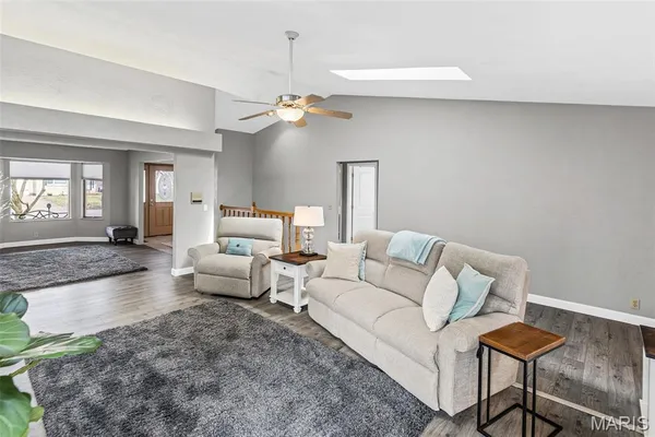 $350,000 | 4608 Vandebrook Drive, Waterloo, IL 62298