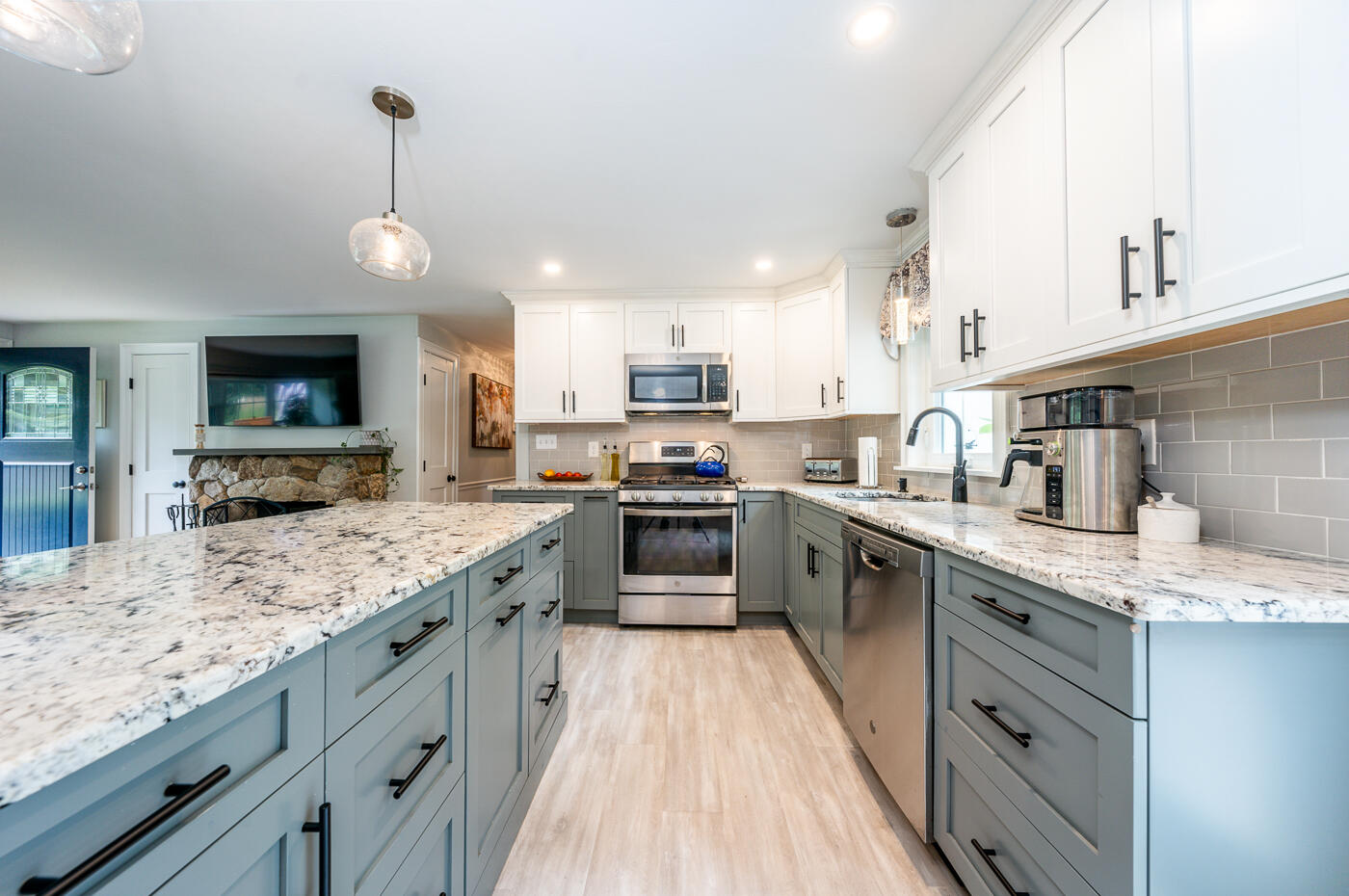 157 Lumbert Mill Road Centerville, MA 02632 - Photo 4 of 42 kitchen4