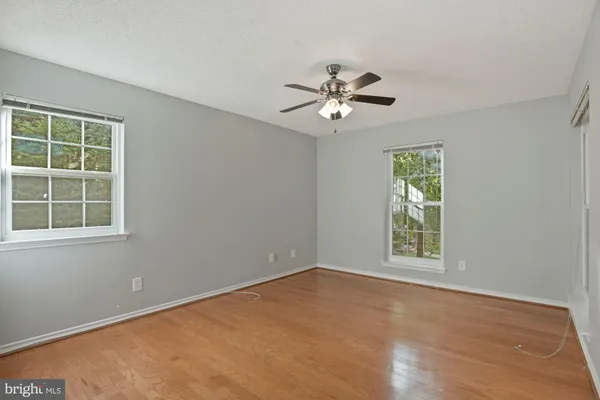 $2,700 | 1507 Lincoln Way, Unit 204, McLean, VA 22102