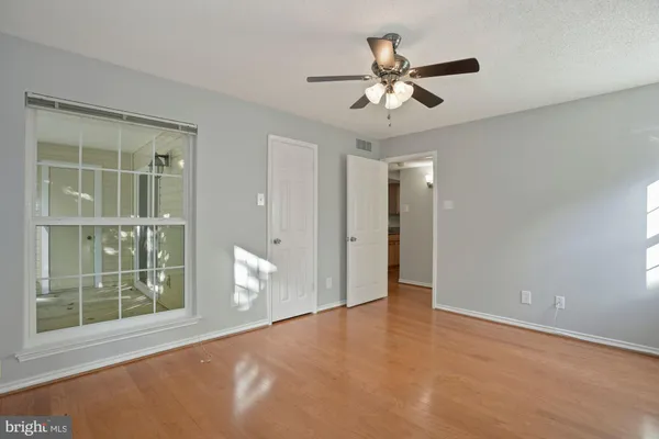 $2,700 | 1507 Lincoln Way, Unit 204, McLean, VA 22102