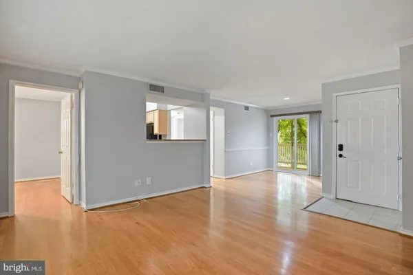 $2,700 | 1507 Lincoln Way, Unit 204, McLean, VA 22102