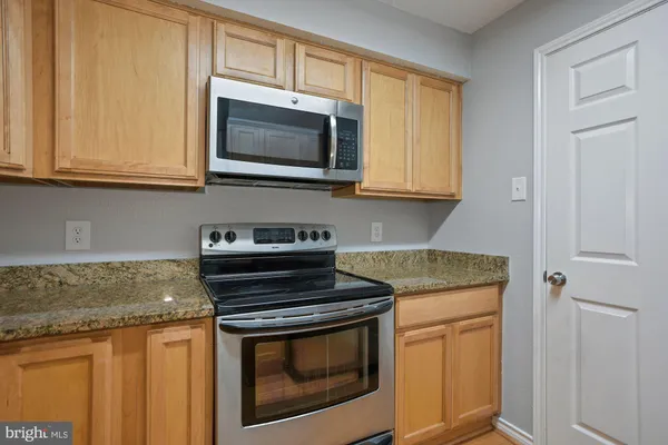 $2,700 | 1507 Lincoln Way, Unit 204, McLean, VA 22102