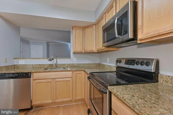 $2,700 | 1507 Lincoln Way, Unit 204, McLean, VA 22102