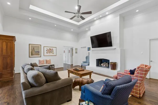 $1,499,000 | 3827 North Versailles Avenue, Dallas, TX 75209