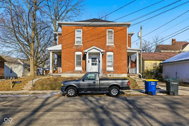 $790,000 | 820-822 West Howard Street, Muncie, IN 47305