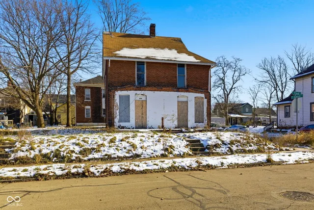 $790,000 | 820-822 West Howard Street, Muncie, IN 47305