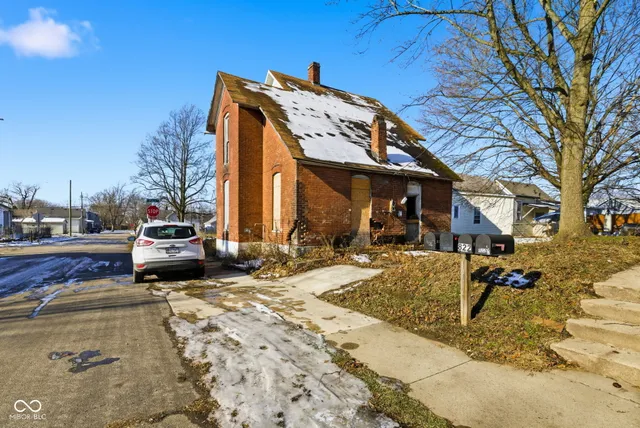 $790,000 | 820-822 West Howard Street, Muncie, IN 47305