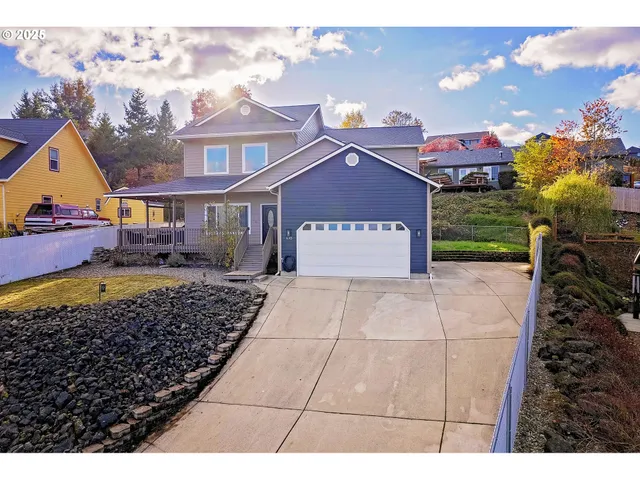 $395,000 | 135 Southwest Quincetree Court, Roseburg, OR 97471