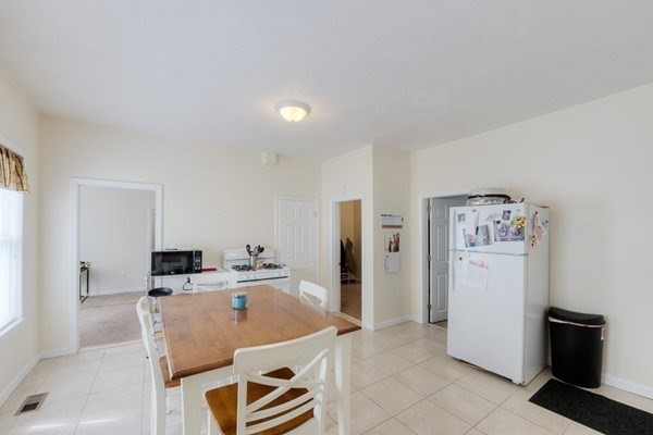 10 Prentice Street Worcester, MA 01604 - Photo 5 of 13 Gallery Image 5