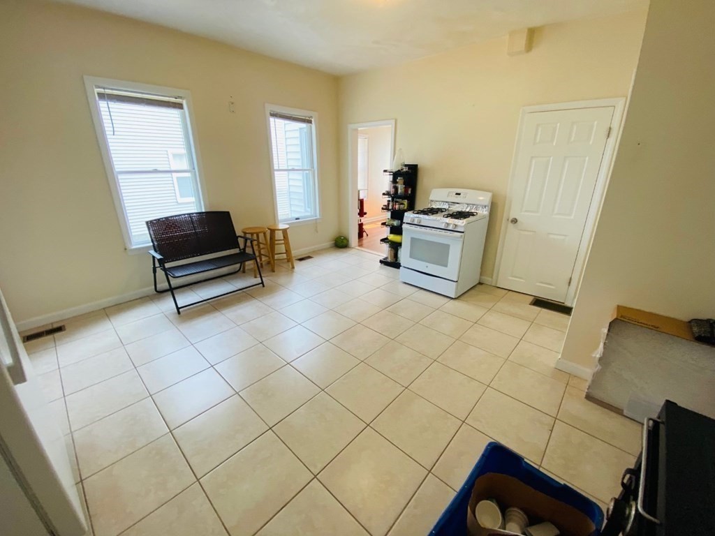 10 Prentice Street Worcester, MA 01604 - Photo 7 of 13 Gallery Image 7