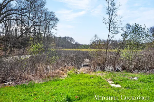 $379,900 | 13393 Cypress Avenue, Sand Lake, MI 49343