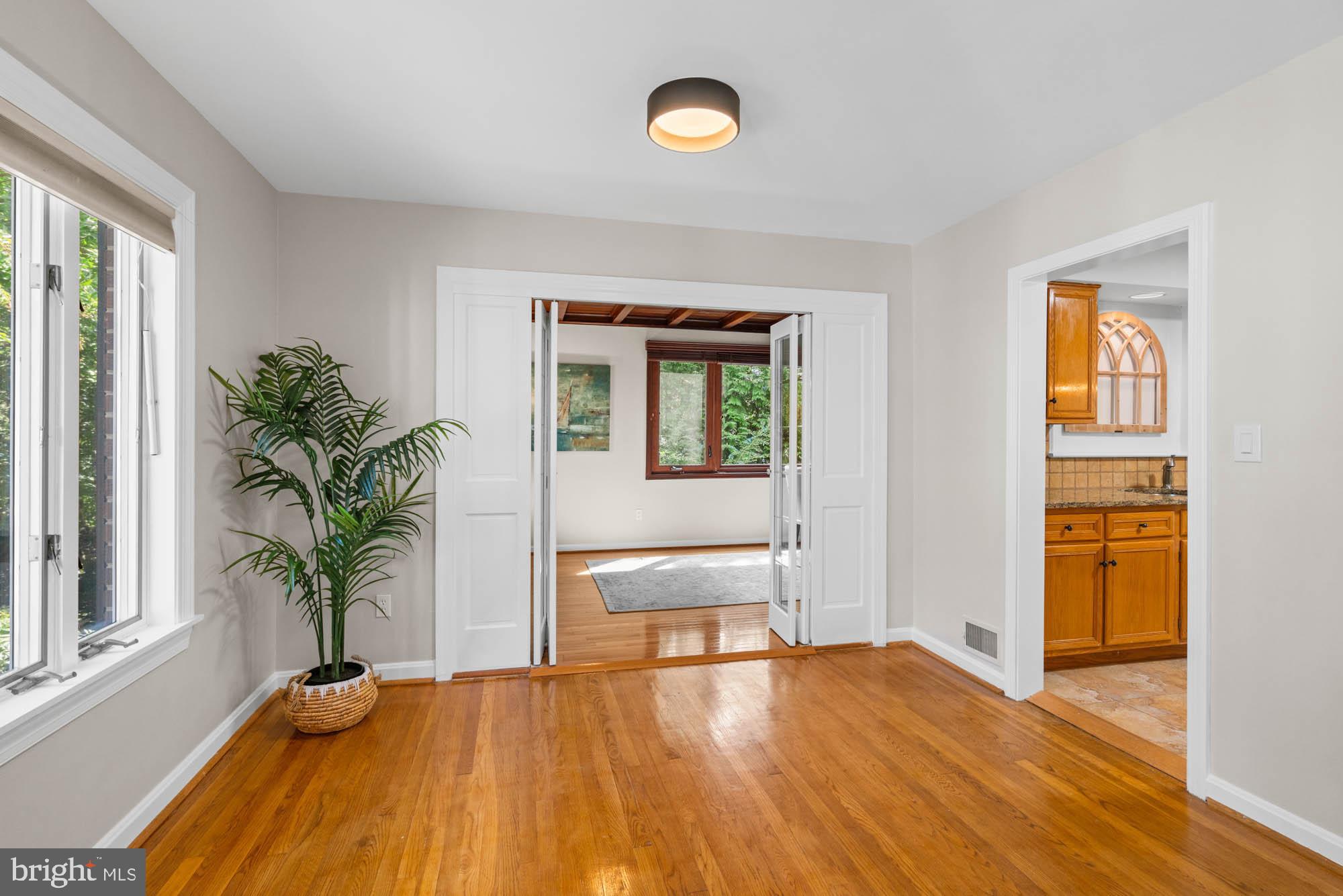 802 Stirling Road Silver Spring, MD 20901 - Photo 17 of 90