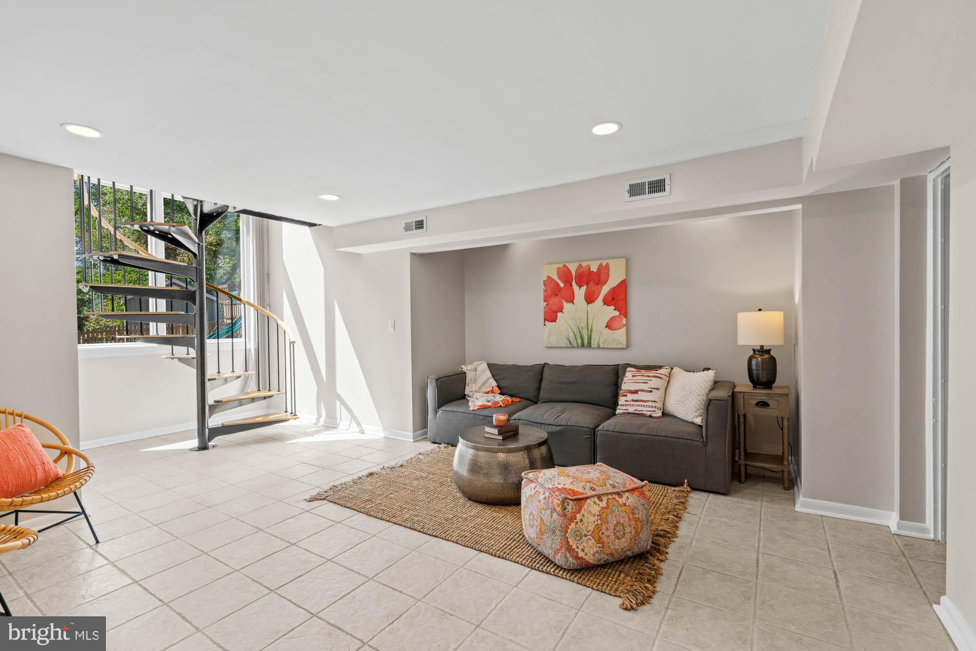 802 Stirling Road Silver Spring, MD 20901 - Photo 47 of 90