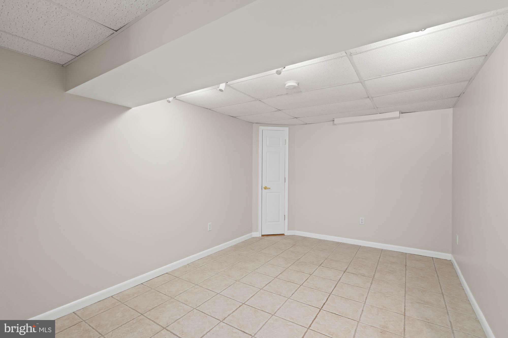 802 Stirling Road Silver Spring, MD 20901 - Photo 61 of 90
