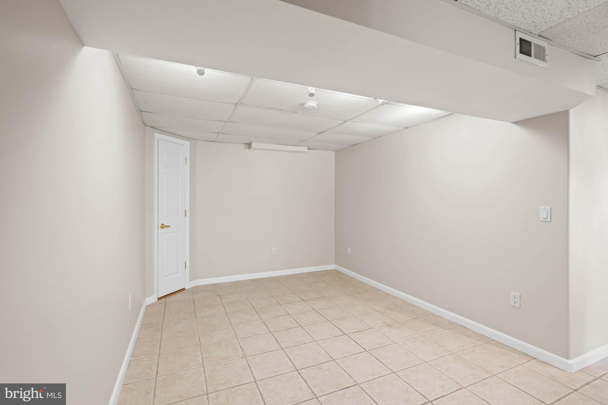 802 Stirling Road Silver Spring, MD 20901 - Photo 62 of 90