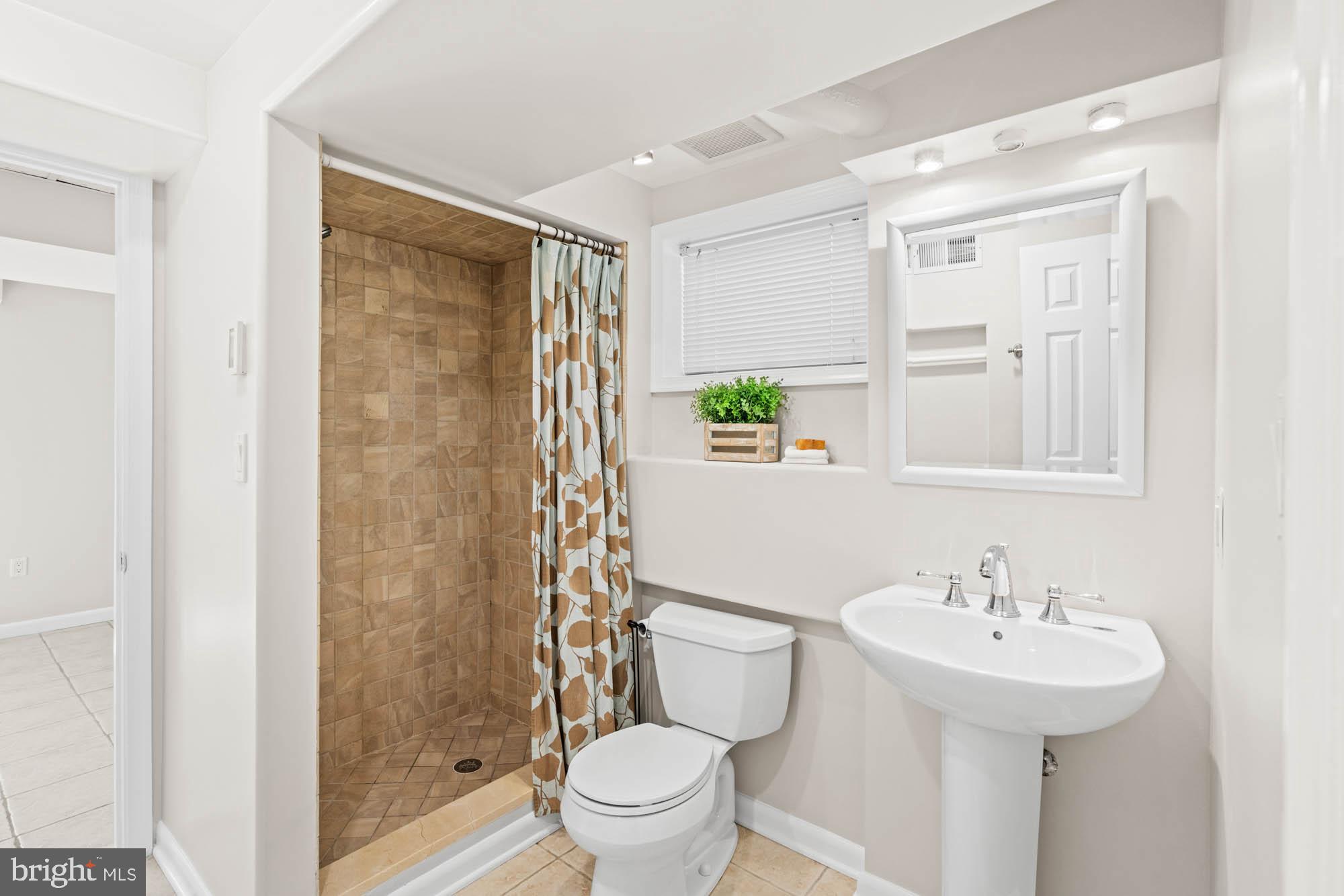 802 Stirling Road Silver Spring, MD 20901 - Photo 69 of 90