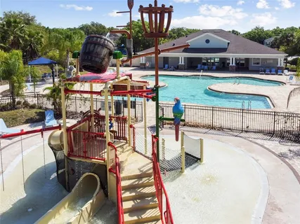 $549,900 | 17566 Buckingham Garden Drive, Lithia, FL 33547