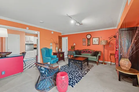 $274,900 | 3415 West End Avenue, Unit 801A, Nashville, TN 37203