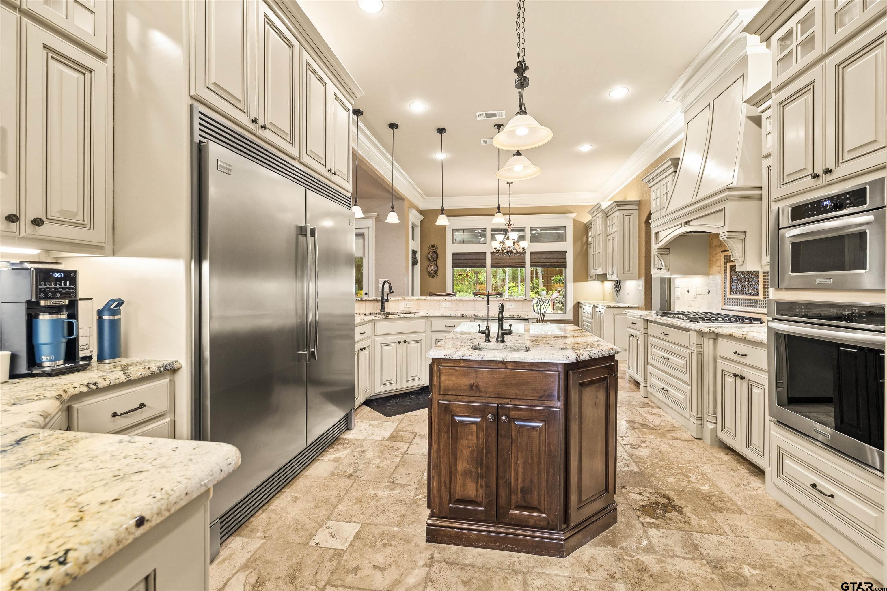 1539 Cooks Crossing Tyler, TX 75703 - Photo 11 of 48