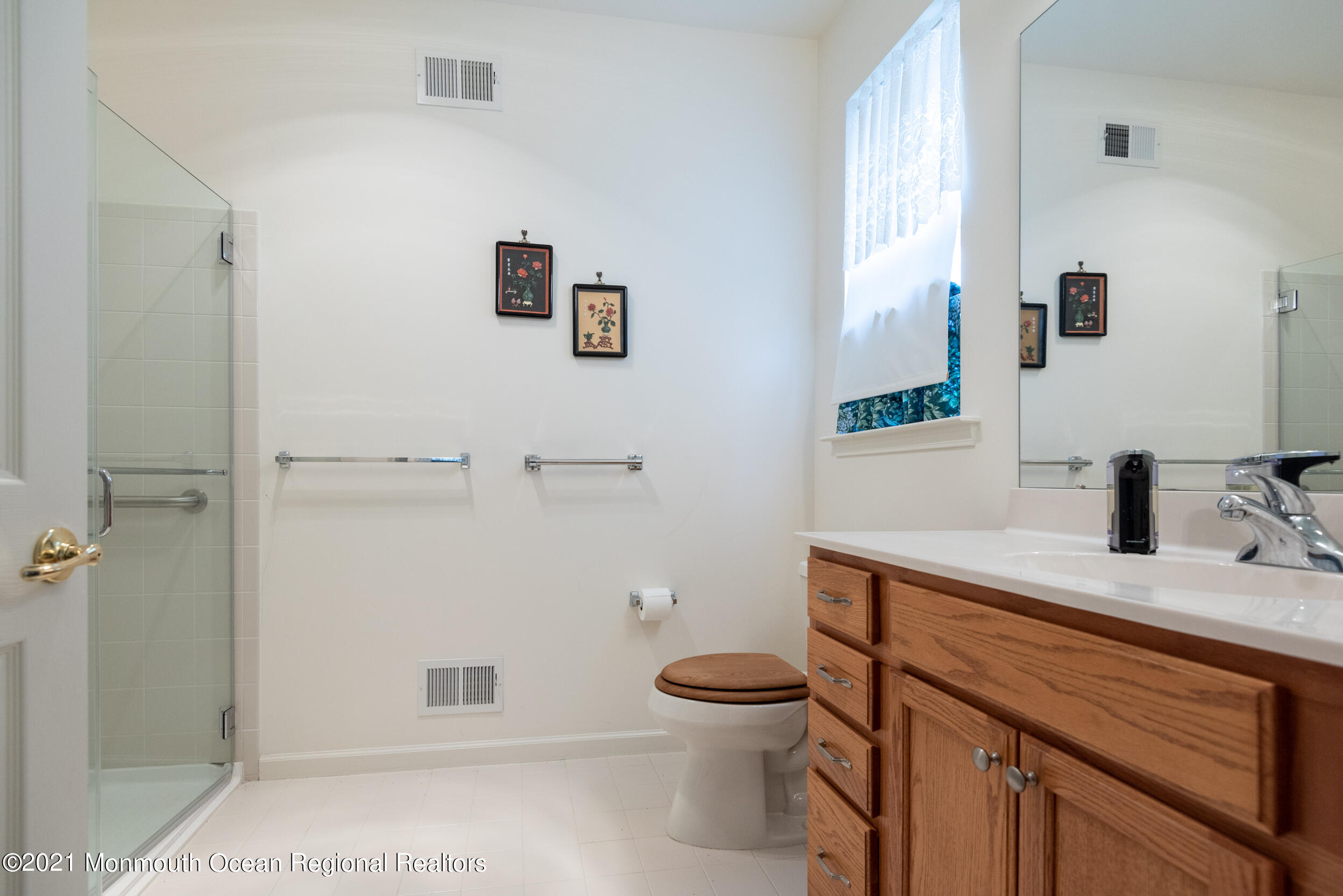 4 Carriage Road Manchester Township, NJ 08759 - Photo 15 of 19 Master Bath
