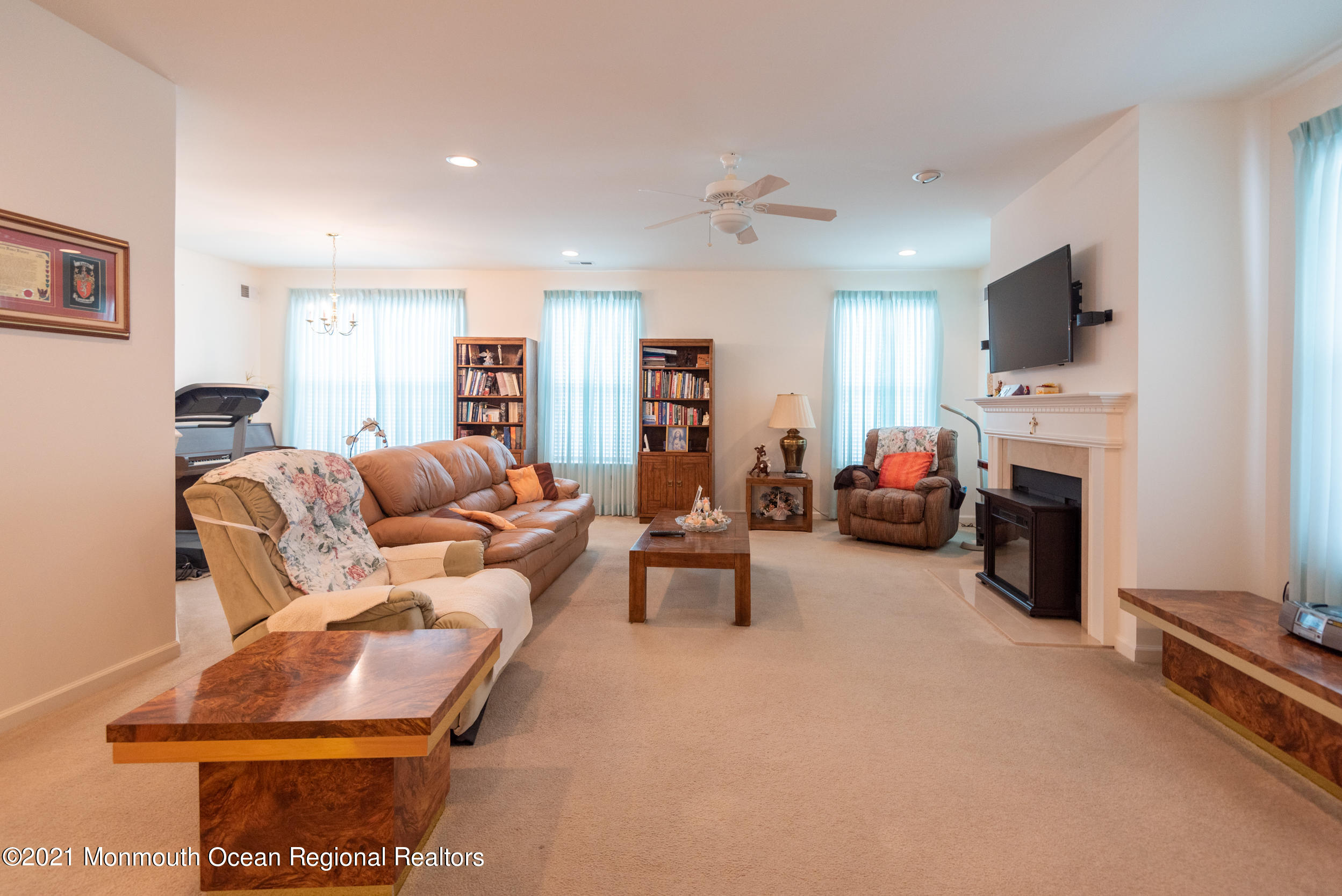 4 Carriage Road Manchester Township, NJ 08759 - Photo 6 of 19 Family 1