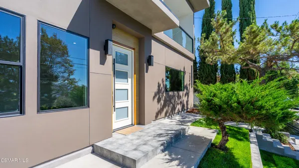 $2,190,000 | 3129 Orange Avenue, La Crescenta, CA 91214