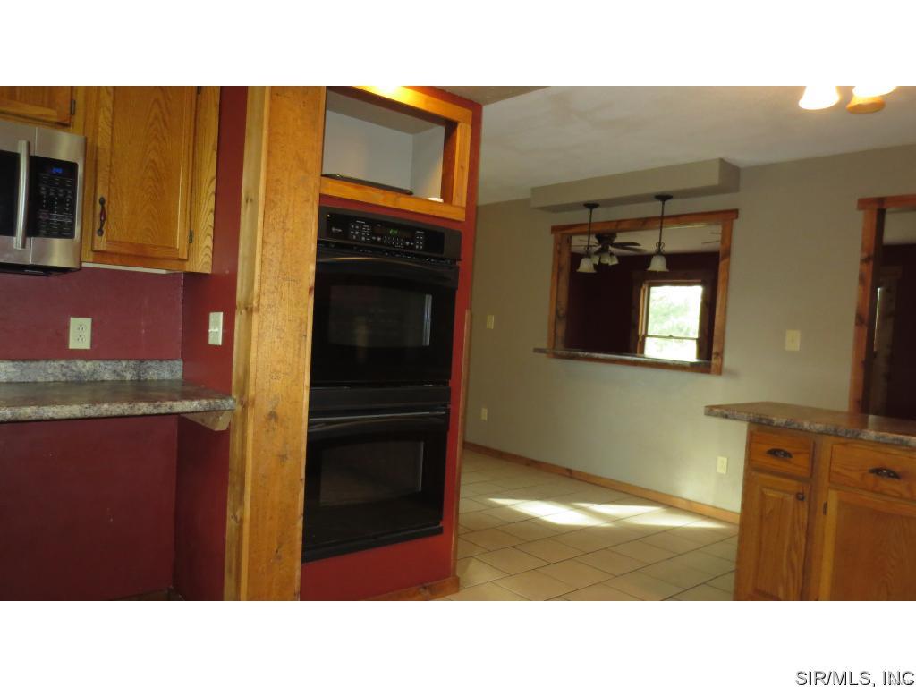 13270 Marys Creek Road Sparta, IL 62286 - Photo 8 of 34 Gallery Image 8